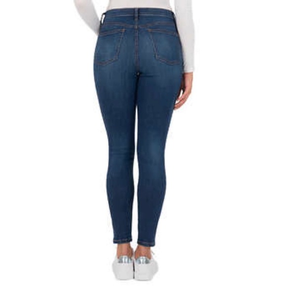 -Kirkland Signature Women’s High Rise Skinny Jeans - Picture 2 of 6